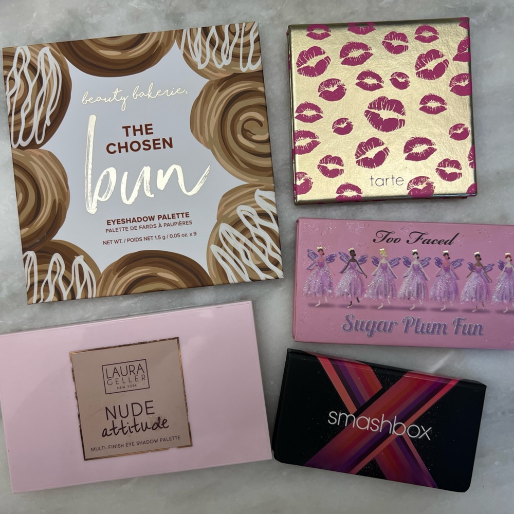 SOLD Eyeshadow bundle